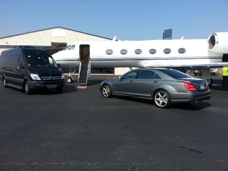 Cheap Limo service to Newark Airport